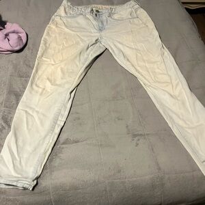 Light Wash Denim Jeans